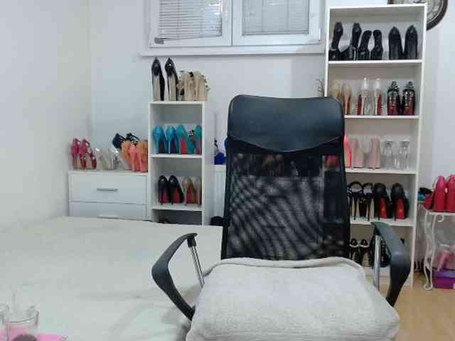 MisstressSabi webcam