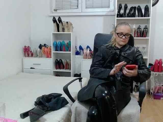 MisstressSabi MisstressSabi