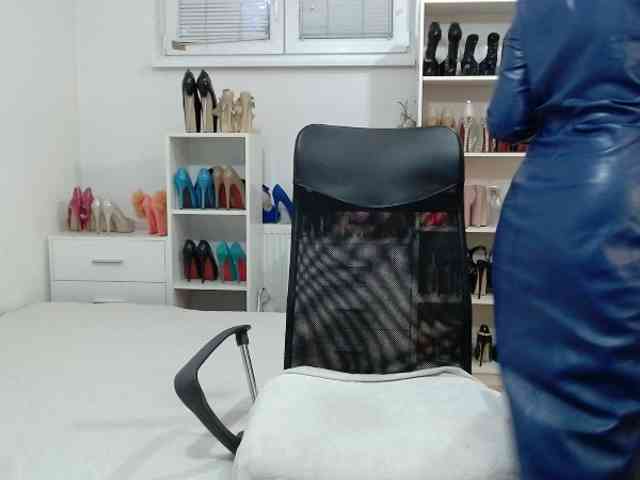MisstressSabi webcam