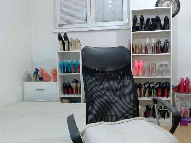 MisstressSabi webcam