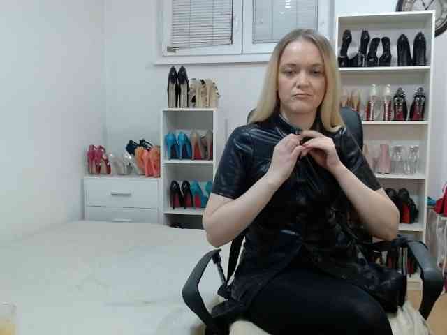 MisstressSabi MisstressSabi