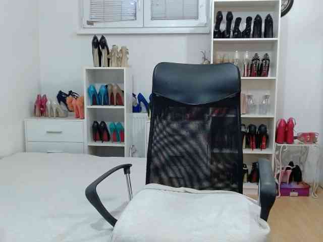 MisstressSabi webcam