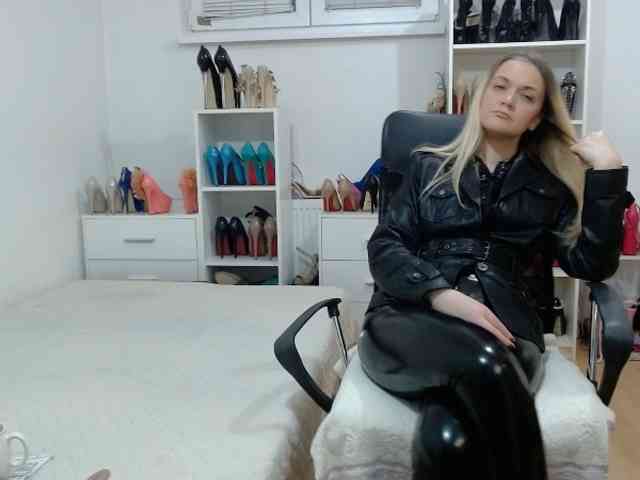 MisstressSabi webcam