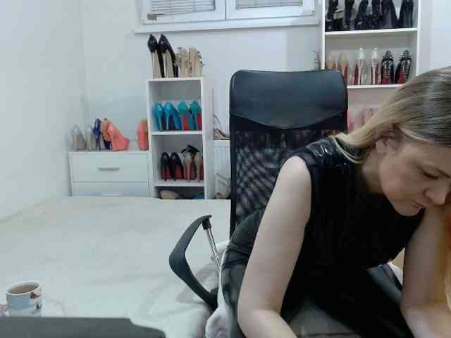 MisstressSabi webcam