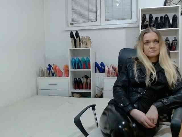 MisstressSabi webcam