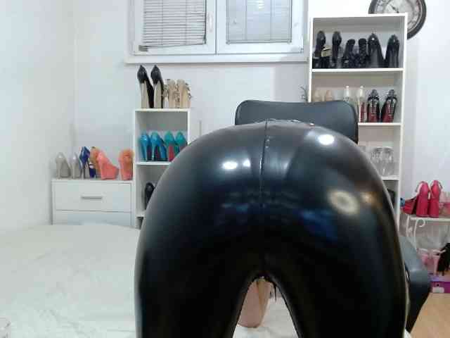 MisstressSabi webcam