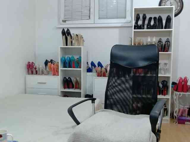 MisstressSabi webcam