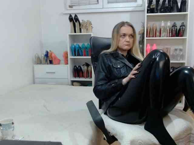 MisstressSabi webcam