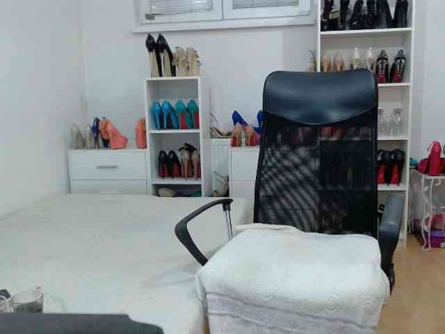 MisstressSabi webcam