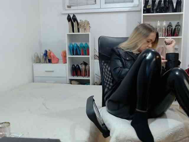MisstressSabi Live Webcam on BongaCams
