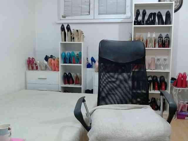 MisstressSabi webcam