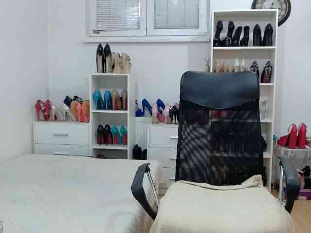 MisstressSabi webcam