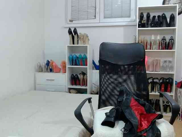 MisstressSabi webcam