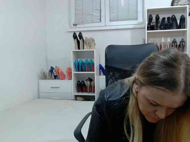 MisstressSabi webcam