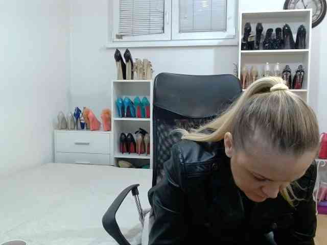 MisstressSabi webcam