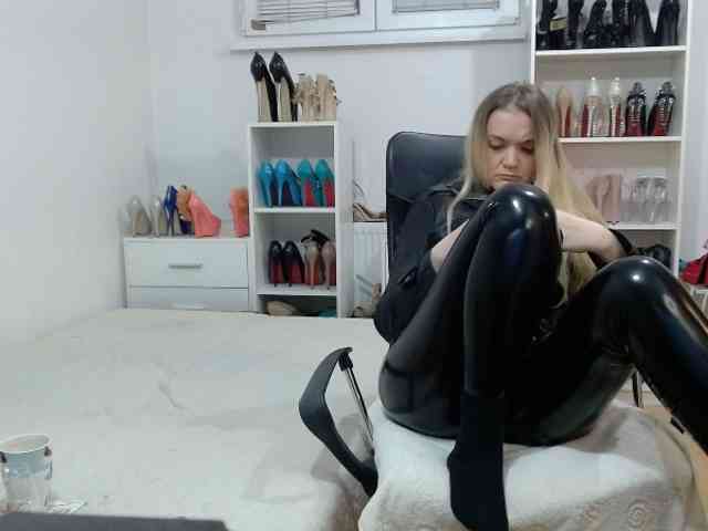 MisstressSabi webcam