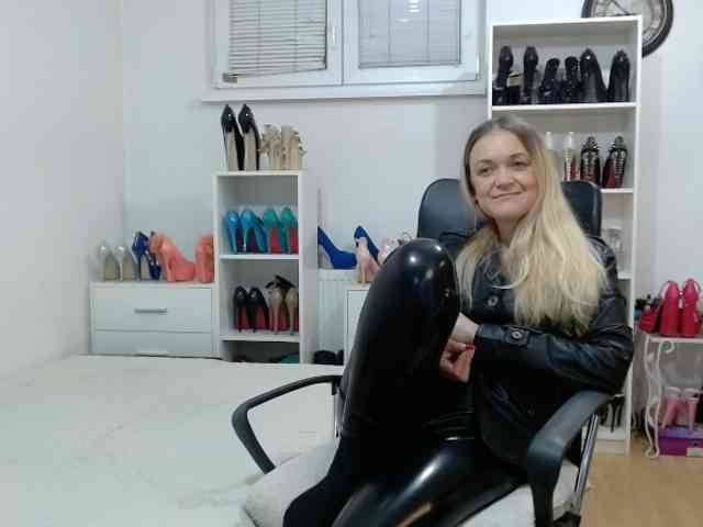 MisstressSabi webcam