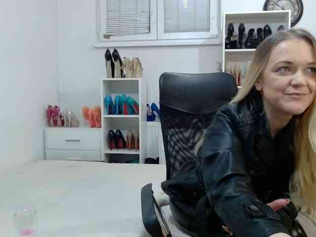 MisstressSabi webcam