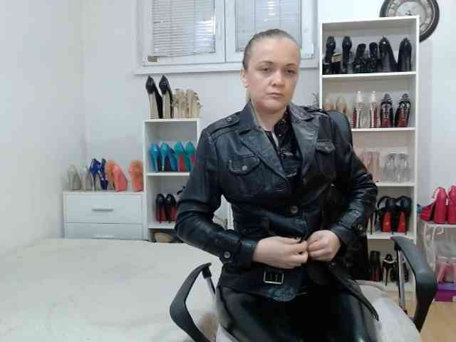 MisstressSabi webcam