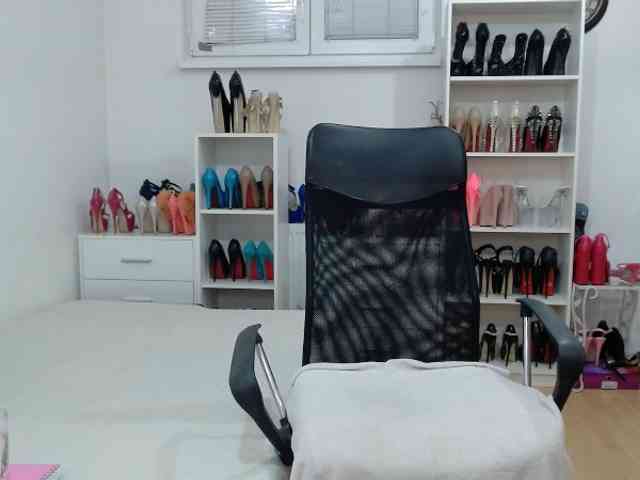 MisstressSabi webcam