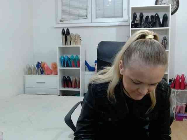 MisstressSabi webcam