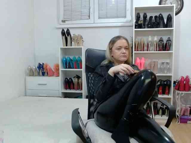 MisstressSabi webcam