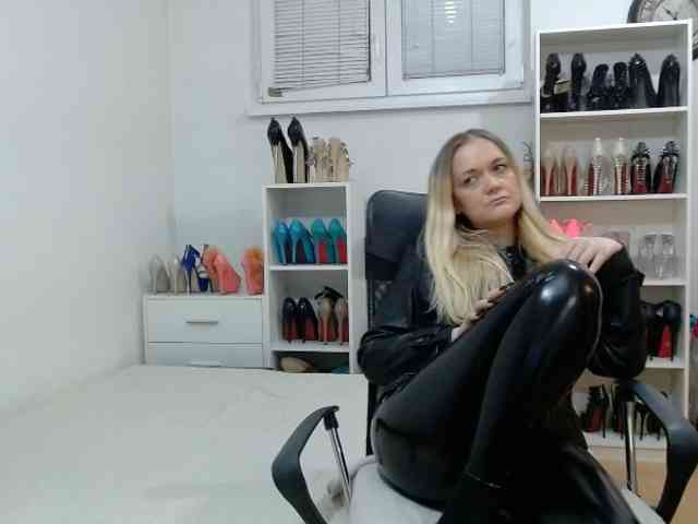 MisstressSabi webcam