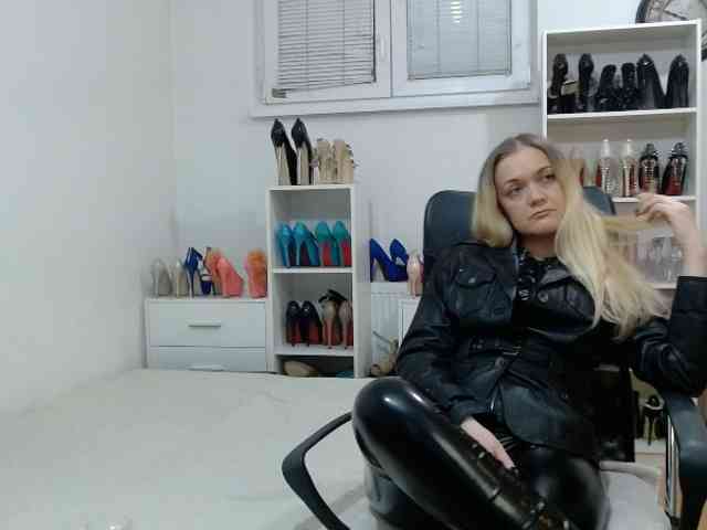 MisstressSabi webcam