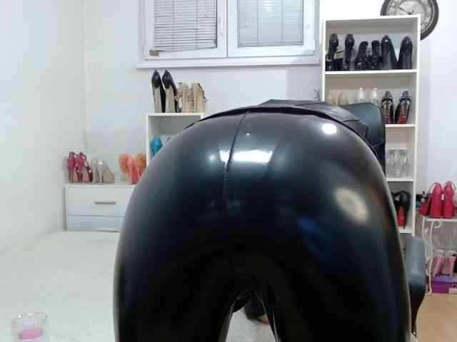 MisstressSabi webcam