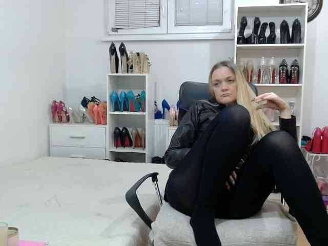 MisstressSabi webcam