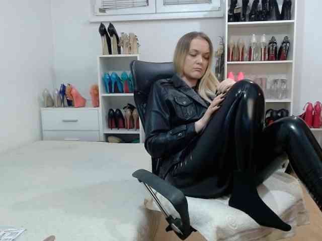 MisstressSabi webcam