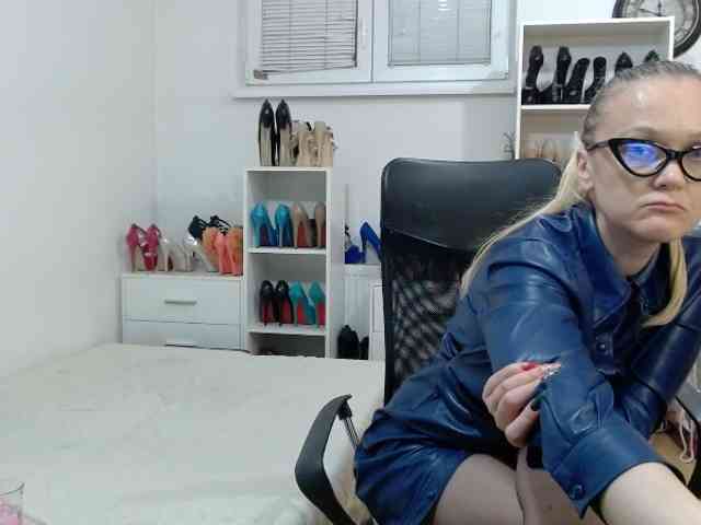 MisstressSabi webcam