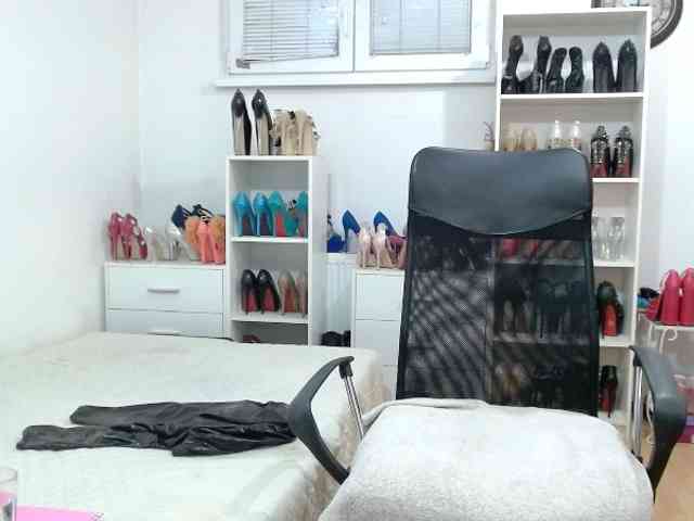 MisstressSabi webcam