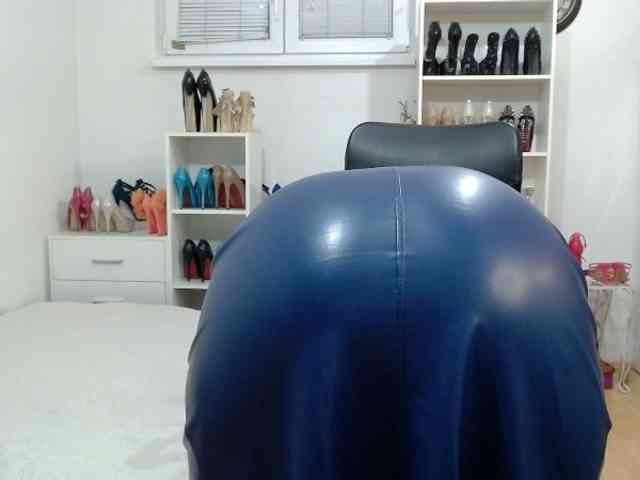 MisstressSabi webcam
