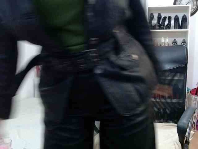 MisstressSabi webcam