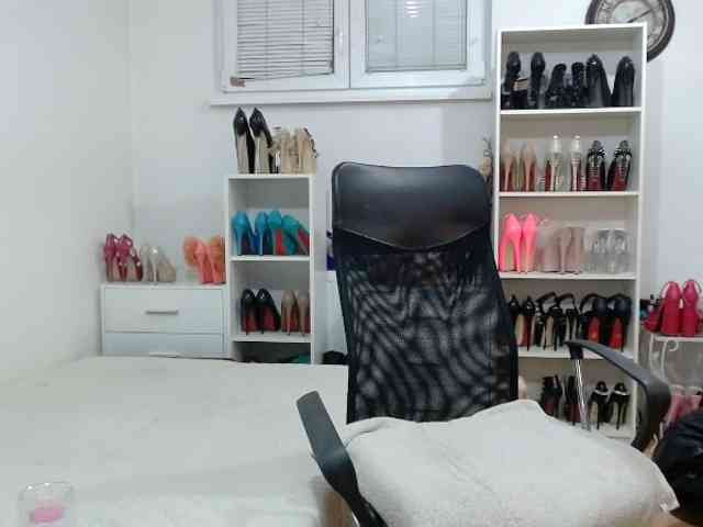 MisstressSabi webcam