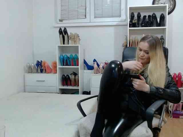 MisstressSabi webcam