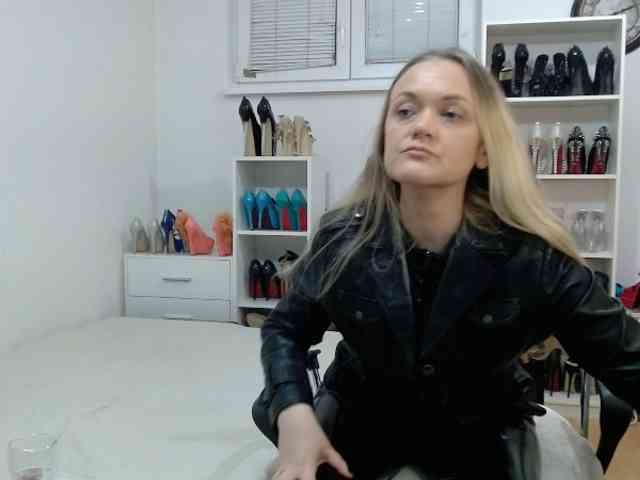 MisstressSabi webcam