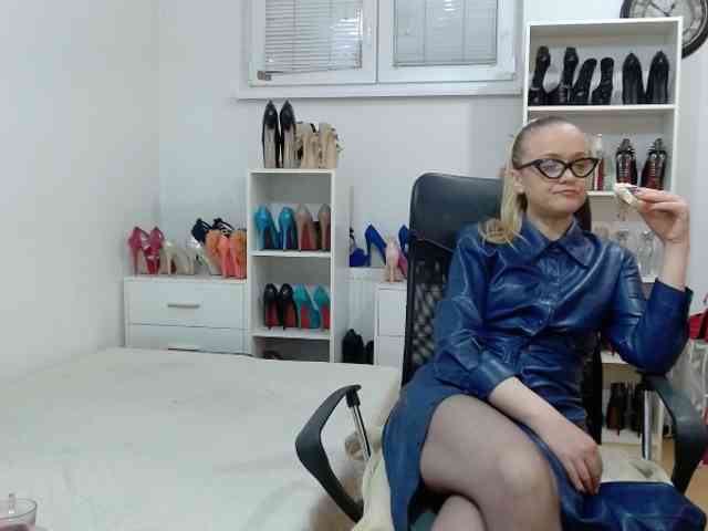 MisstressSabi webcam