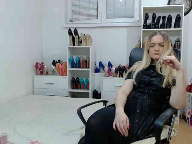 MisstressSabi webcam