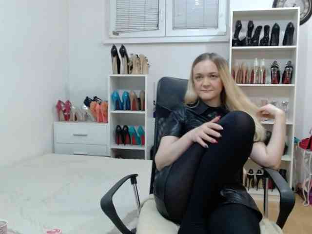 MisstressSabi webcam