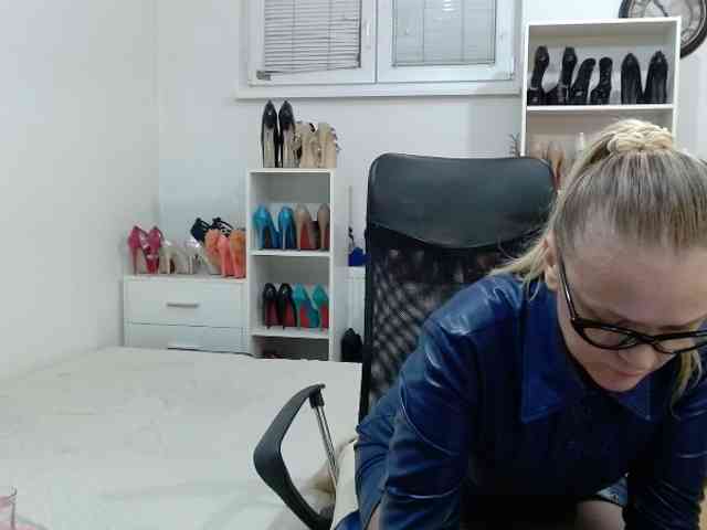 MisstressSabi webcam