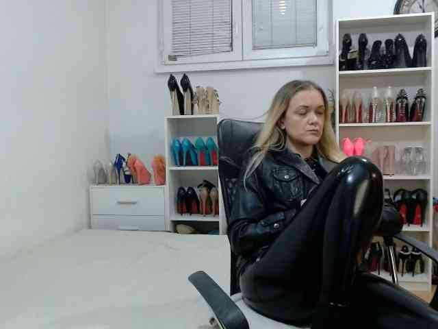 MisstressSabi webcam