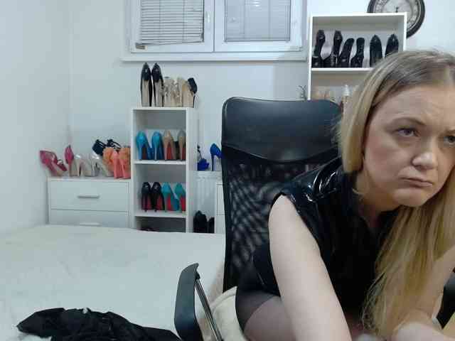 MisstressSabi webcam