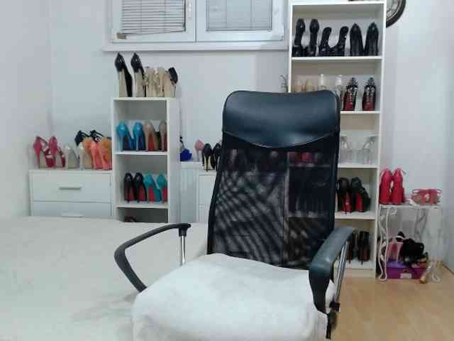 MisstressSabi webcam