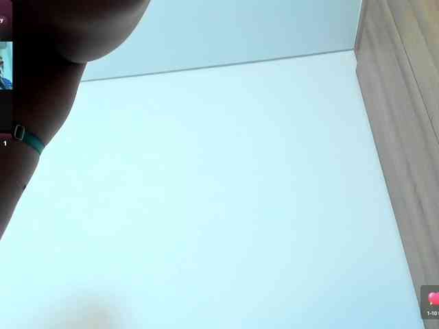 Naomii18 webcam