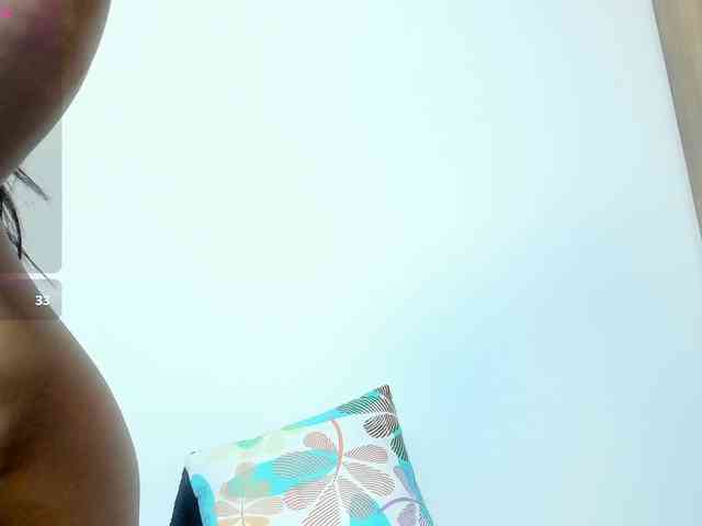 Naomii18 webcam