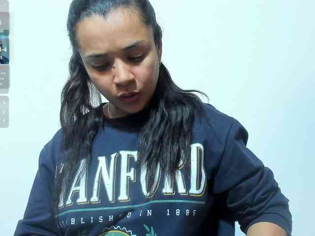 Naomii18 webcam