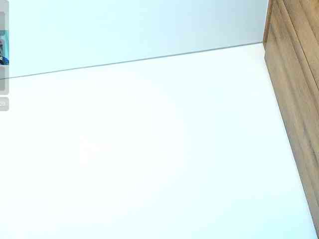 Naomii18 webcam