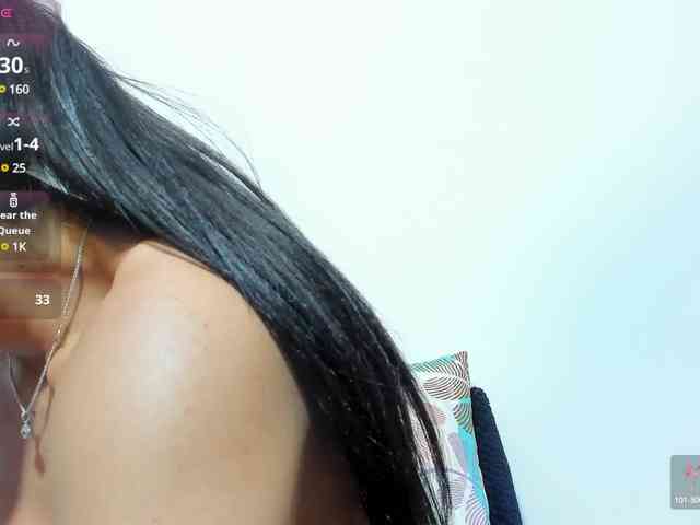 Naomii18 webcam